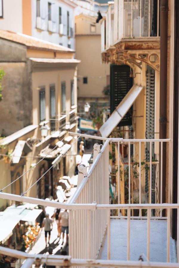Garden View Sorrentoアパートメント エクステリア 写真